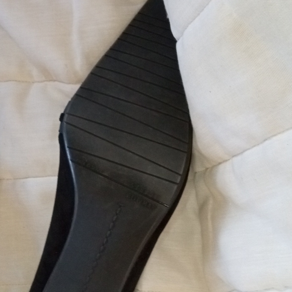 Stuart Weitzman shoes - Picture 7 of 16